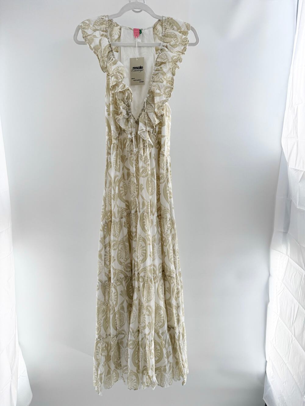 Farm Rio Seahorse Print Ruffle Trim Plunging V-Neck Maxi Dress White Beige Small